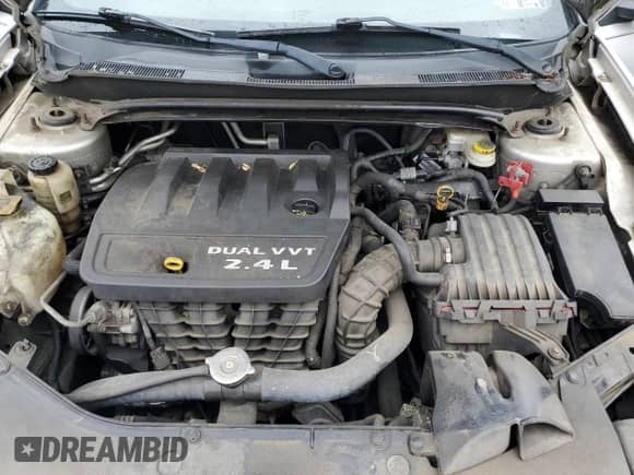 2011 Dodge Avenger Express z VIN 1B3BD4FBXBN579325, wystawiony jako Copart lot #84595305 z przebiegiem 167 905 mil mil oraz Szkoda całkowita • Salvage title. Historia ofert i sprzedaży dostępna na DreamBid. Obrazek 11.