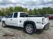 2004 GMC Sierra 1500 SLE with VIN 2GTEK19T741117359, listed as a Copart auction lot 84215325 with 178,265 mi miles and Clean title. Bid and sale history available at DreamBid. Image 2.