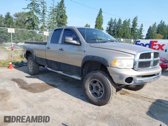 2004 Dodge 2500 SLT z VIN 1D7KU28D54J141331, wystawiony jako IAAI lot #42536806 z przebiegiem 166 165 mil mil oraz . Historia ofert i sprzedaży dostępna na DreamBid. Obrazek 1.
