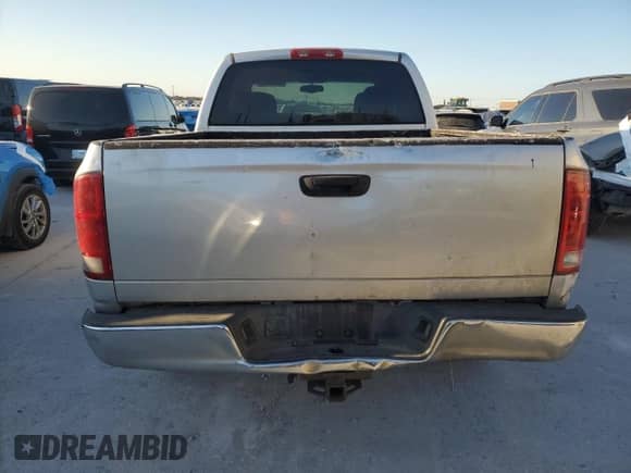 2004 Dodge 1500 SLT z VIN 1D7HA18N04S765232, wystawiony jako Copart lot #49992625 z przebiegiem 270 908 mil mil oraz Szkoda całkowita • Salvage title. Historia ofert i sprzedaży dostępna na DreamBid. Obrazek 6.
