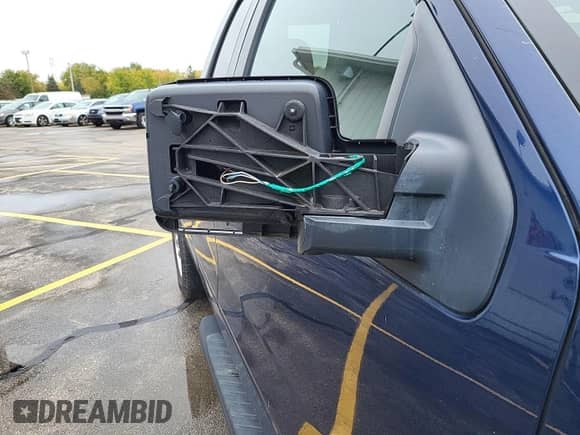 2011 Ford F-150 FX4 z VIN 1FTFX1EF3BFA97395, wystawiony jako IAAI lot #43554427 z przebiegiem 209 653 mil mil oraz . Historia ofert i sprzedaży dostępna na DreamBid. Obrazek 26.