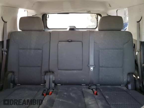 2020 Chevrolet Tahoe LS z VIN 1GNSKAKCXLR103921, wystawiony jako Copart lot #42492935 z przebiegiem 86 916 mil mil oraz Szkoda całkowita • Salvage title. Historia ofert i sprzedaży dostępna na DreamBid. Obrazek 10.