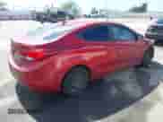 2016 Hyundai Elantra SE z VIN 5NPDH4AE2GH710221, wystawiony jako IAAI lot #43383216 z przebiegiem 284 238 mil mil oraz . Historia ofert i sprzedaży dostępna na DreamBid. Obrazek 4.