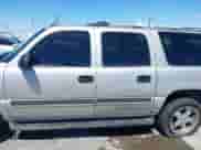 2005 Chevrolet Suburban LT с VIN 3GNEC16Z35G104209, выставлен на аукционе IAAI как лот 41946436 с пробегом 204 543 миль миль и . История ставок и продаж доступна на DreamBid. Изображение 13.