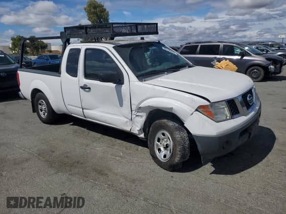 2007 Nissan Frontier XE z VIN 1N6BD06T57C436914, wystawiony jako Copart lot #80156435 z przebiegiem 147 241 mil mil oraz Szkoda całkowita • Salvage title. Historia ofert i sprzedaży dostępna na DreamBid. Obrazek 4.