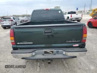 2002 Chevrolet Silverado 1500HD LS with VIN 1GCGC13U72F124518, listed as a Copart auction lot 72606104 with 247,796 mi miles and Salvage title. Bid and sale history available at DreamBid. Image 6.