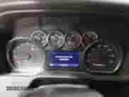 2021 Chevrolet Silverado 1500 LT z VIN 1GCRYDED0MZ146645, wystawiony jako IAAI lot #43487205 z przebiegiem 114 378 mil mil oraz . Historia ofert i sprzedaży dostępna na DreamBid. Obrazek 7.