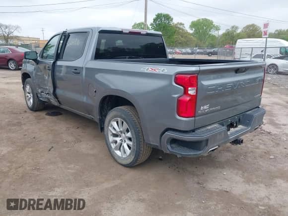 2020 Chevrolet Silverado 1500 Custom с VIN 1GCUYBEF8LZ201826, выставлен на аукционе IAAI как лот 42266906 с пробегом 81 048 миль миль и . История ставок и продаж доступна на DreamBid. Изображение 3.