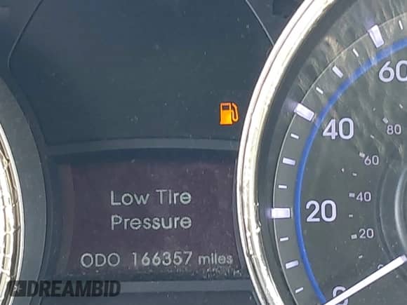 2013 Hyundai Sonata Limited z VIN 5NPEC4AC5DH675946, wystawiony jako IAAI lot #43042846 z przebiegiem 166 357 mil mil oraz . Historia ofert i sprzedaży dostępna na DreamBid. Obrazek 15.