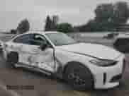 2023 BMW i4 eDrive40 z VIN WBY73AW07PFR36576, wystawiony jako Copart lot #58925625 z przebiegiem 40 107 mil mil oraz Szkoda całkowita • Salvage title. Historia ofert i sprzedaży dostępna na DreamBid. Obrazek 4.