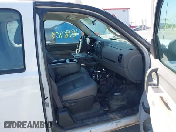 2013 Chevrolet Silverado 1500 Work Truck с VIN 1GCRKPE0XDZ221819, выставлен на аукционе IAAI как лот 43196403 с пробегом 98 851 миль миль и . История ставок и продаж доступна на DreamBid. Изображение 5.