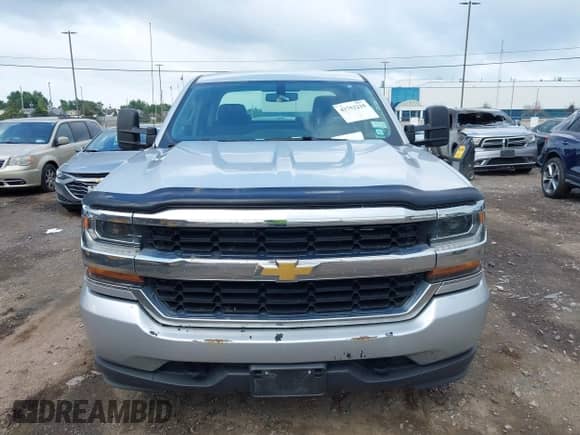2017 Chevrolet Silverado 1500 Work Truck z VIN 3GCUKNEC8HG515623, wystawiony jako IAAI lot #42752210 z przebiegiem 166 066 mil mil oraz . Historia ofert i sprzedaży dostępna na DreamBid. Obrazek 12.