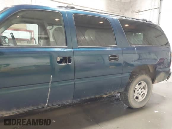 2006 Chevrolet Suburban LT z VIN 3GNFK16Z26G108034, wystawiony jako IAAI lot #41725291 z przebiegiem 202 257 mil mil oraz . Historia ofert i sprzedaży dostępna na DreamBid. Obrazek 6.