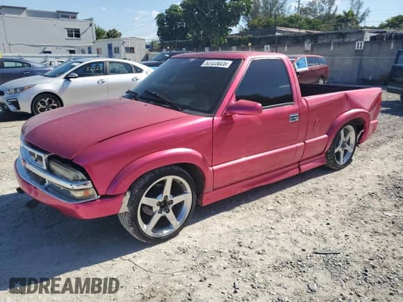 2001 Chevrolet S-10 с VIN 1GCCS145818246817, выставлен на аукционе Copart как лот 53123025 с пробегом 106 508 миль миль и Списание • Salvage title. История ставок и продаж доступна на DreamBid. Изображение 1.