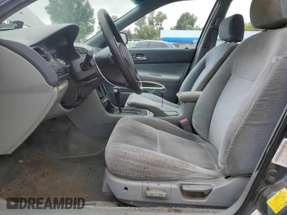 1997 Honda Accord with VIN 1HGCE6641VA021213, listed as a Copart auction lot 70542035 with 198,076 mi miles and Salvage title. Bid and sale history available at DreamBid. Image 7.