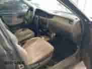 1992 Honda Civic z VIN 1HGEG865XNL071281, wystawiony jako IAAI lot #41605452 z przebiegiem 169 104 mil mil oraz . Historia ofert i sprzedaży dostępna na DreamBid. Obrazek 5.