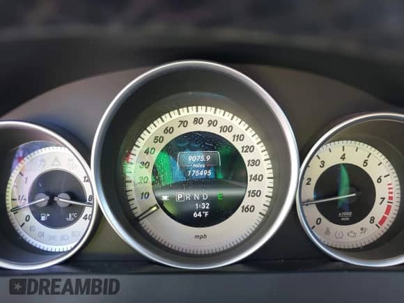 2013 Mercedes-Benz C 300 Sport с VIN WDDGF8AB5DR299259, выставлен на аукционе IAAI как лот 43406105 с пробегом 175 495 миль миль и . История ставок и продаж доступна на DreamBid. Изображение 7.