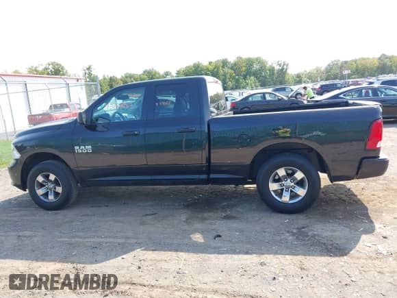 2018 Ram 1500 Tradesman z VIN 1C6RR7FGXJS138605, wystawiony jako IAAI lot #43181683 z przebiegiem 58 905 mil mil oraz . Historia ofert i sprzedaży dostępna na DreamBid. Obrazek 15.