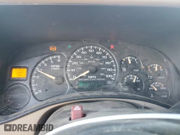 2002 Chevrolet Silverado 1500HD LS with VIN 1GCGC13UX2F138607, listed as a Copart auction lot 73236024 with 279,112 mi miles and Salvage title. Bid and sale history available at DreamBid. Image 9.