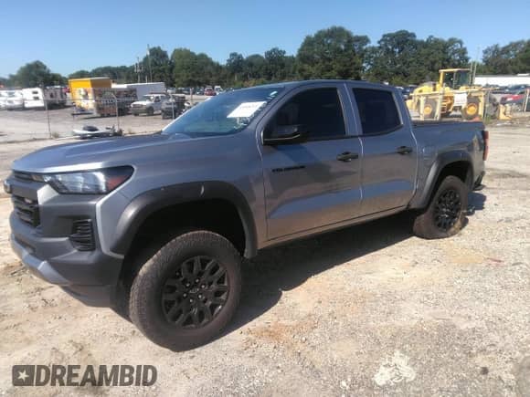 2023 Chevrolet Colorado 4WD Trail Boss с VIN 1GCPTEEK7P1215473, выставлен на аукционе IAAI как лот 43048211 с пробегом 37 617 миль миль и . История ставок и продаж доступна на DreamBid. Изображение 2.