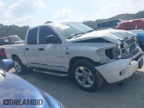 2008 Dodge 1500 SLT with VIN 1D7HA18238S580717, listed as a IAAI auction lot 43019708 with 200,701 mi miles and . Bid and sale history available at DreamBid. Image 13.