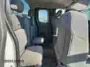 2018 Nissan Frontier S z VIN 1N6BD0CT0JN756979, wystawiony jako Copart lot #83953235 z przebiegiem 146 208 mil mil oraz Czysty tytuł • Clean title. Historia ofert i sprzedaży dostępna na DreamBid. Obrazek 10.