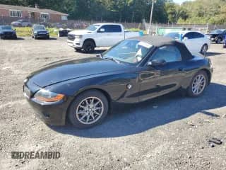 2004 BMW Z4 2.5i with VIN 4USBT335X4LS52247, listed as a Copart auction lot 85556045 with 145,482 mi miles and Salvage title. Bid and sale history available at DreamBid. Image 1.
