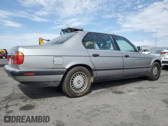 1989 BMW 7 Series with VIN WBAGC4318K3318416, listed as a Copart auction lot 69577845 with 288,764 mi miles and Clean title. Bid and sale history available at DreamBid. Image 3.