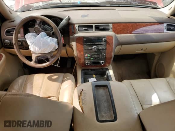 2009 Chevrolet Silverado 1500 LTZ с VIN 2GCEK33M191140673, выставлен на аукционе Copart как лот 82567315 с пробегом 287 873 миль миль и Списание • Salvage title. История ставок и продаж доступна на DreamBid. Изображение 8.