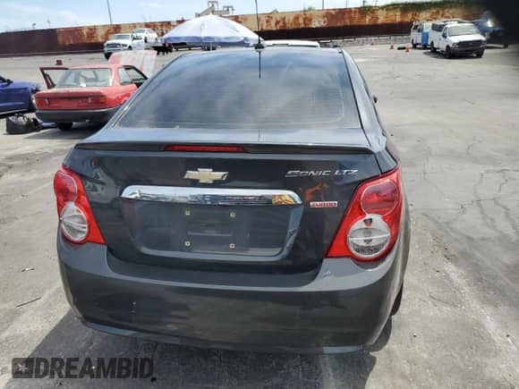2016 Chevrolet Sonic LTZ с VIN 1G1JE5SB7G4146733, выставлен на аукционе Copart как лот 69999655 с пробегом 76 109 миль миль и Чистый • Clean title. История ставок и продаж доступна на DreamBid. Изображение 6.