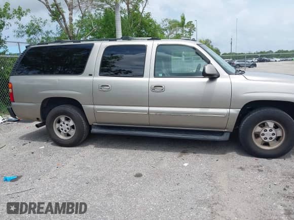 2003 Chevrolet Suburban LS with VIN 3GNFK16Z53G206728, listed as a IAAI auction lot 42773103 with 237,580 mi miles and . Bid and sale history available at DreamBid. Image 13.