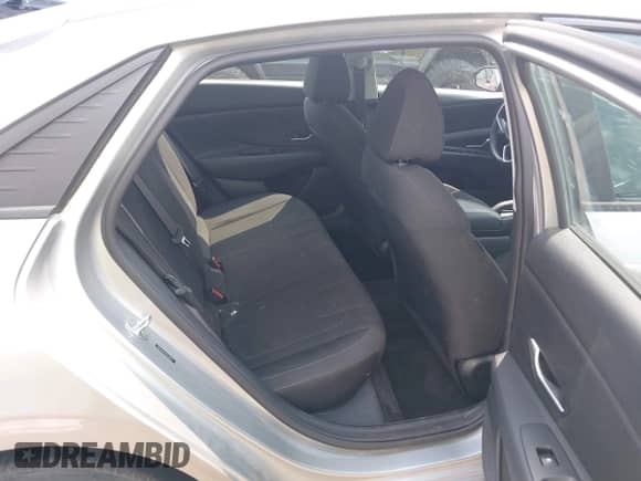 2021 Hyundai Elantra SEL с VIN 5NPLM4AG5MH008477, выставлен на аукционе IAAI как лот 42886500 с пробегом 76 720 миль миль и . История ставок и продаж доступна на DreamBid. Изображение 8.