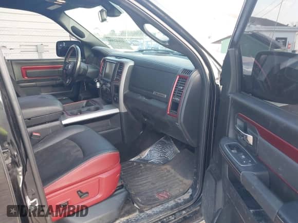 2016 Ram 1500 Rebel с VIN 1C6RR7YT7GS390945, выставлен на аукционе IAAI как лот 41642300 с пробегом 107 558 миль миль и . История ставок и продаж доступна на DreamBid. Изображение 5.