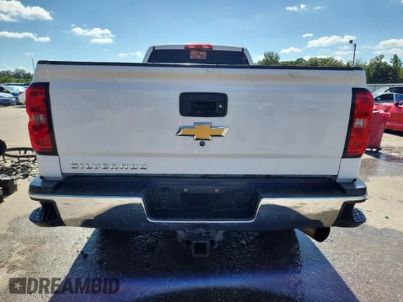 2015 Chevrolet Silverado 2500HD Work Truck с VIN 1GC1KUE86FF538065, выставлен на аукционе Copart как лот 64225705 с пробегом Не указан миль и Списание • Salvage title. История ставок и продаж доступна на DreamBid. Изображение 6.