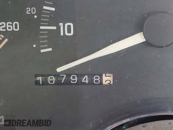 1993 Chevrolet Silverado 1500 с VIN 1GCEC14Z5PE102015, выставлен на аукционе IAAI как лот 42653937 с пробегом 107 948 миль миль и . История ставок и продаж доступна на DreamBid. Изображение 16.
