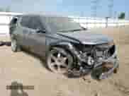 2020 Chevrolet Traverse LS z VIN 1GNERFKW7LJ299783, wystawiony jako Copart lot #80207195 z przebiegiem Nie podano mil oraz Szkoda całkowita • Salvage title. Historia ofert i sprzedaży dostępna na DreamBid. Obrazek 4.