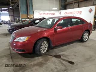 2013 Chrysler 200 Touring with VIN 1C3CCBBB0DN542100, listed as a Copart auction lot 56347095 with 194,896 mi miles and Clean title. Bid and sale history available at DreamBid. Image 1.