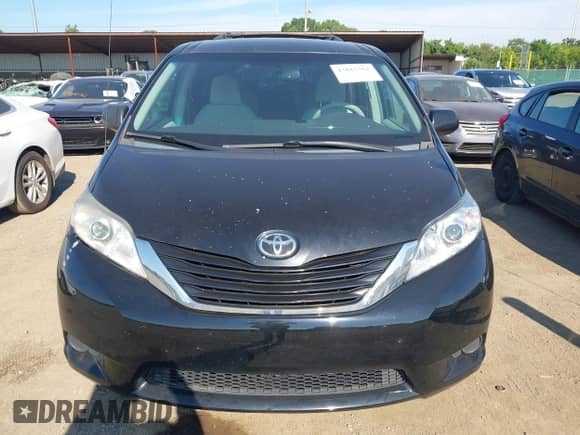 2012 Toyota Sienna LE AAS with VIN 5TDKK3DC5CS238128, listed as a IAAI auction lot 43015762 with 298,422 mi miles and . Bid and sale history available at DreamBid. Image 12.