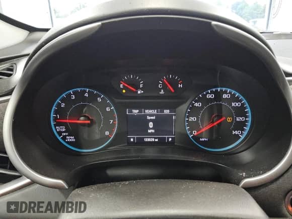 2017 Chevrolet Malibu LS с VIN 1G1ZB5ST8HF180738, выставлен на аукционе Copart как лот 85520175 с пробегом 133 029 миль миль и Чистый • Clean title. История ставок и продаж доступна на DreamBid. Изображение 9.