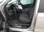 2022 Chevrolet Silverado 1500 LT z VIN 3GCUDDET3NG581819, wystawiony jako Copart lot #76765613 z przebiegiem 33 917 mil mil oraz . Historia ofert i sprzedaży dostępna na DreamBid. Obrazek 7.