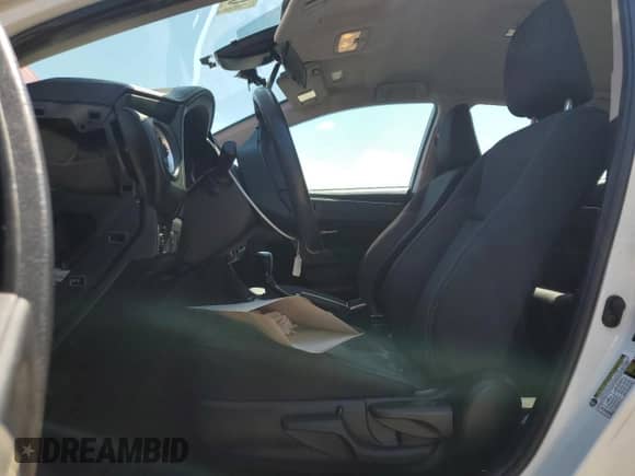 2019 Toyota Corolla XLE с VIN 2T1BURHE9KC160534, выставлен на аукционе Copart как лот 69963055 с пробегом 225 436 миль миль и Списание • Salvage title. История ставок и продаж доступна на DreamBid. Изображение 7.