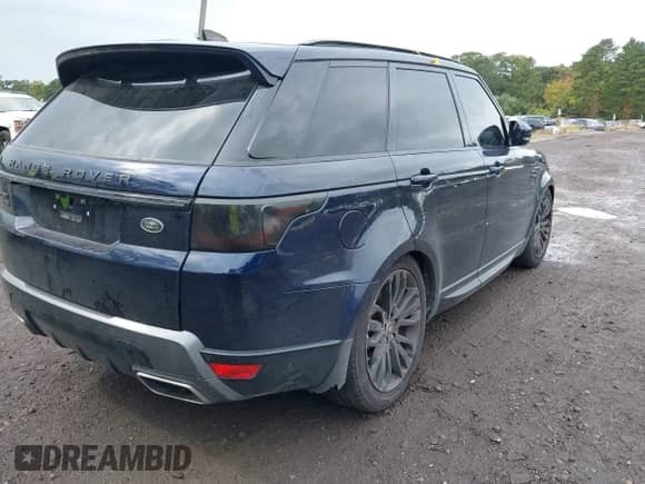 2020 Land Rover Range Rover Sport HSE with VIN SALWR2SU5LA723135, listed as a IAAI auction lot 43296546 with 77,757 mi miles and . Bid and sale history available at DreamBid. Image 4.