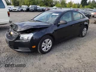 2013 Chevrolet Cruze LS с VIN 1G1PA5SG7D7301793, выставлен на аукционе Copart как лот 71119945 с пробегом 115 786 миль миль и Списание • Salvage title. История ставок и продаж доступна на DreamBid. Изображение 1.