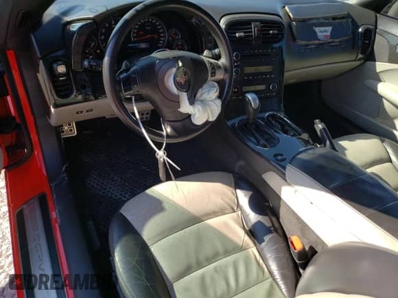 2011 Chevrolet Corvette Z16 Grand Sport 2LT with VIN 1G1YV2DW7B5102618, listed as a Copart auction lot 82990634 with 85,402 mi miles and Salvage title. Bid and sale history available at DreamBid. Image 8.