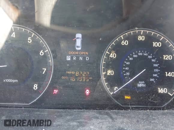 2011 Hyundai Equus Ultimate с VIN KMHGH4JF2BU029136, выставлен на аукционе IAAI как лот 43137373 с пробегом 161 935 миль миль и . История ставок и продаж доступна на DreamBid. Изображение 7.