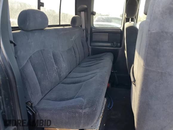 1999 Chevrolet Silverado 2500 LS with VIN 1GCGK29UXXZ180958, listed as a Copart auction lot 69685574 with 210,771 mi miles and Salvage title. Bid and sale history available at DreamBid. Image 10.