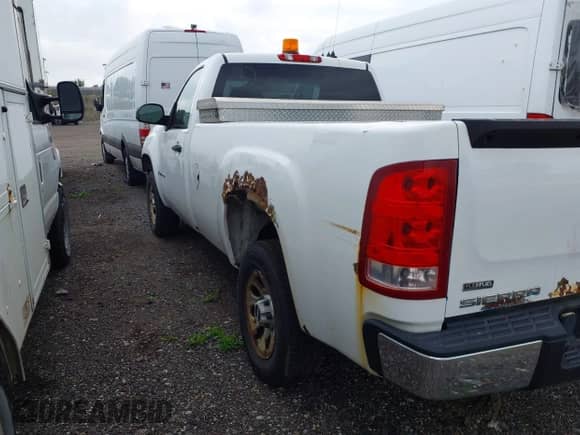 2007 GMC Sierra 1500 Work Truck с VIN 1GTEC14037Z600126, выставлен на аукционе IAAI как лот 42245828 с пробегом 161 412 миль миль и . История ставок и продаж доступна на DreamBid. Изображение 3.