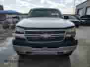 2005 Chevrolet Silverado 2500HD LS с VIN 1GCHK29U05E248256, выставлен на аукционе Copart как лот 70649665 с пробегом 253 440 миль миль и Списание • Salvage title. История ставок и продаж доступна на DreamBid. Изображение 5.