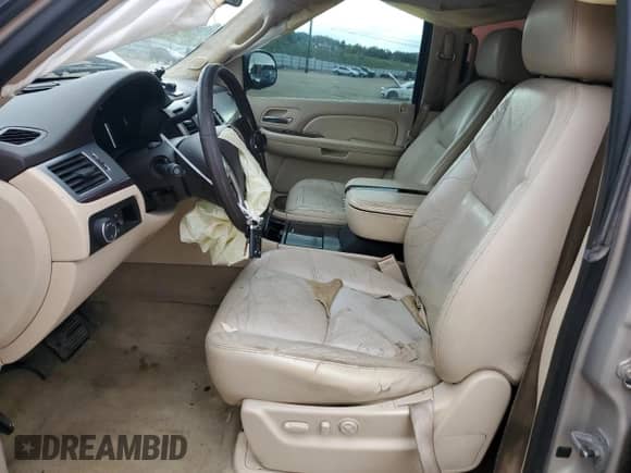 2007 Cadillac Escalade с VIN 1GYFK63867R280287, выставлен на аукционе Copart как лот 80930375 с пробегом 216 840 миль миль и Списание • Salvage title. История ставок и продаж доступна на DreamBid. Изображение 7.