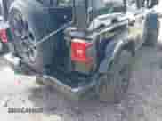 2021 Jeep Wrangler Unlimited Sahara z VIN 1C4JJXP63MW767719, wystawiony jako IAAI lot #41906155 z przebiegiem 44 689 mil mil oraz . Historia ofert i sprzedaży dostępna na DreamBid. Obrazek 18.